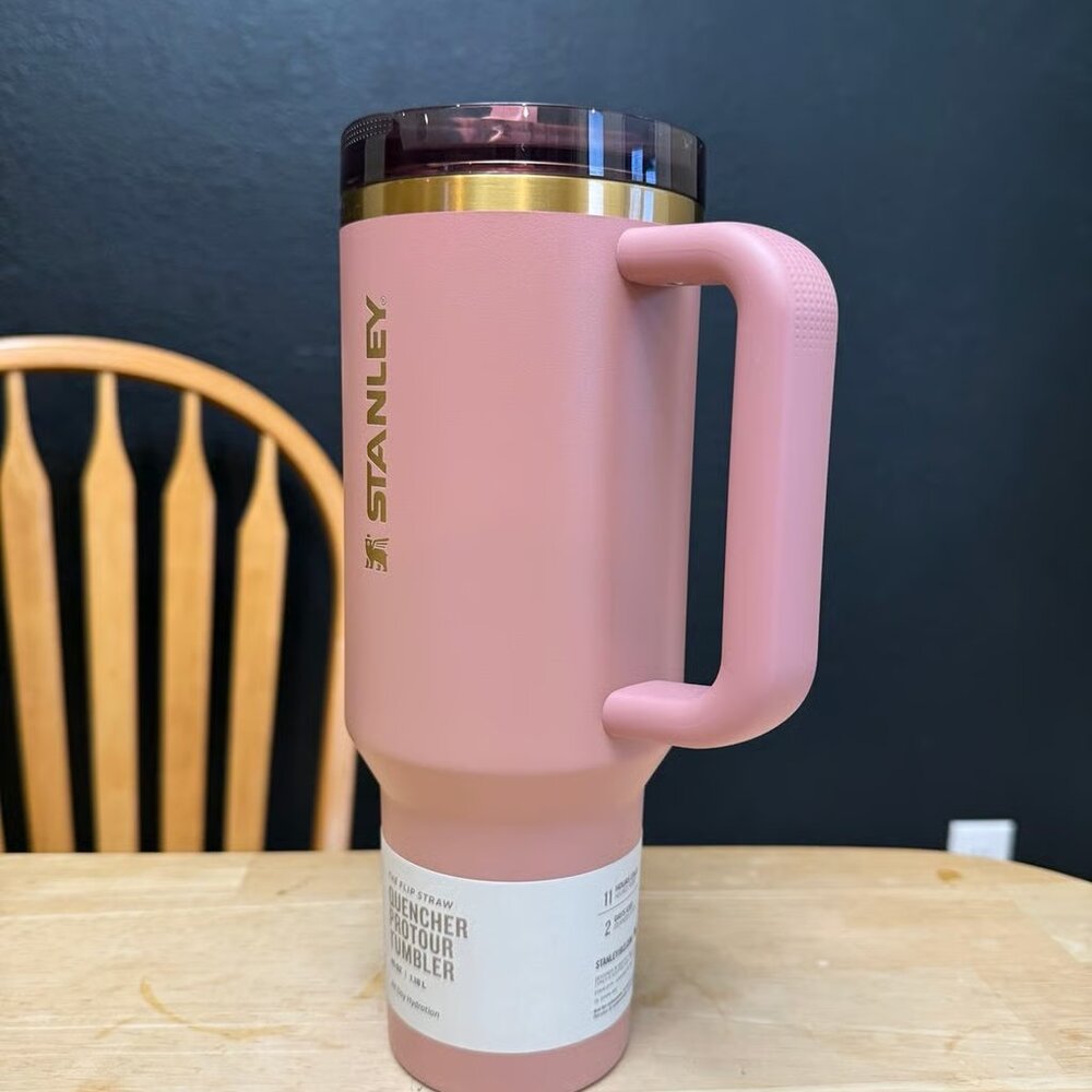 STANLEY The Quencher ProTour Flip Straw Tumbler | 40 OZ | Antique Pink